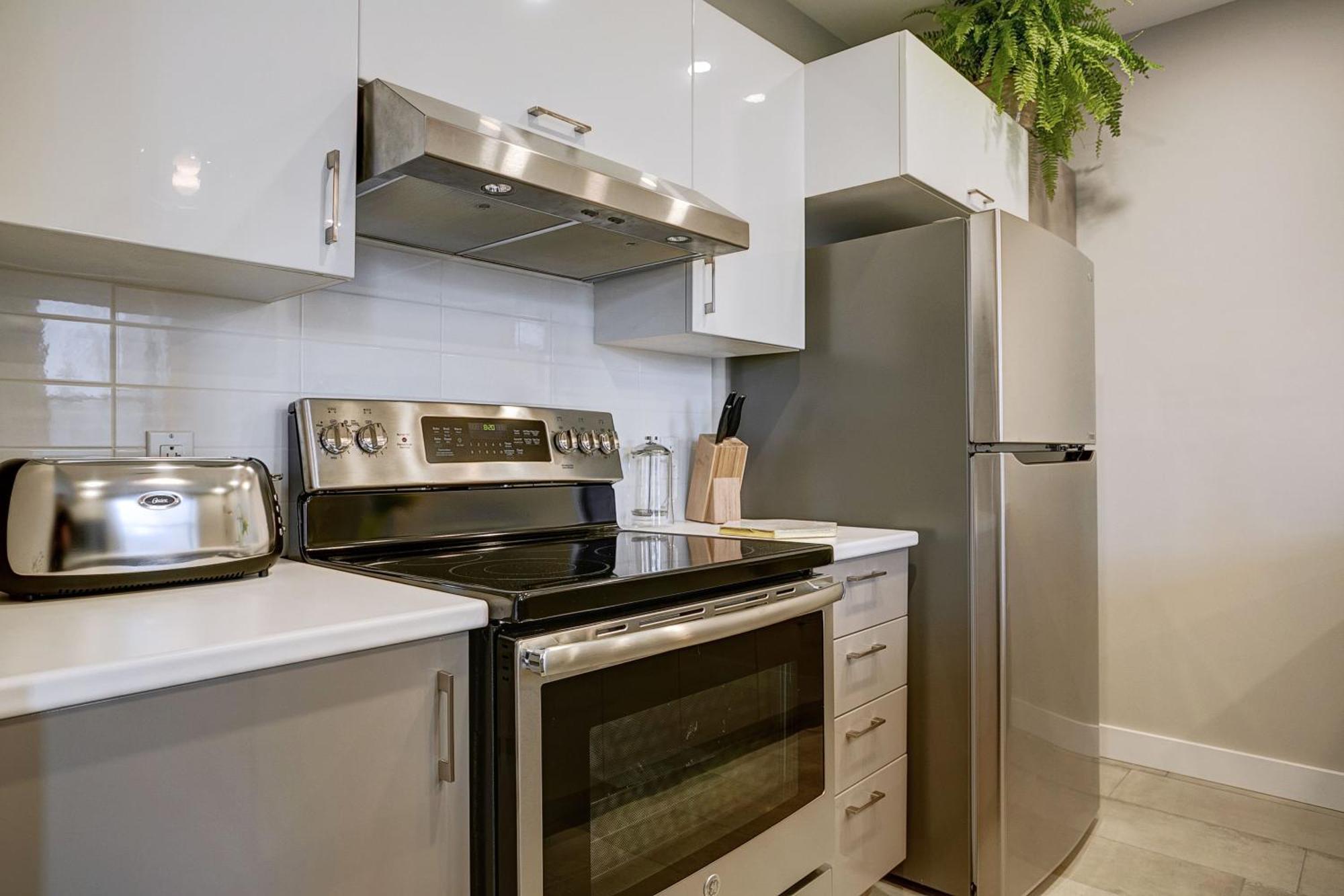 Explore Montreal From Sleek Contemporary Apartment By Den Stays Montréal Quarto foto